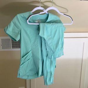 XXS Teal Adar Jogger Scrub Set. Minimally Worn, very comfortable.